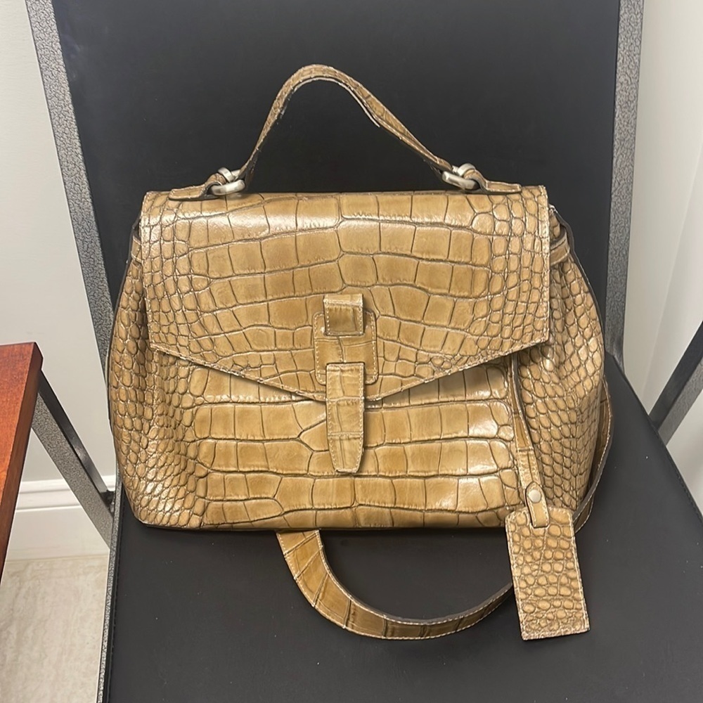 𝅺CLAUDIA Firenze Adorable Crossbody